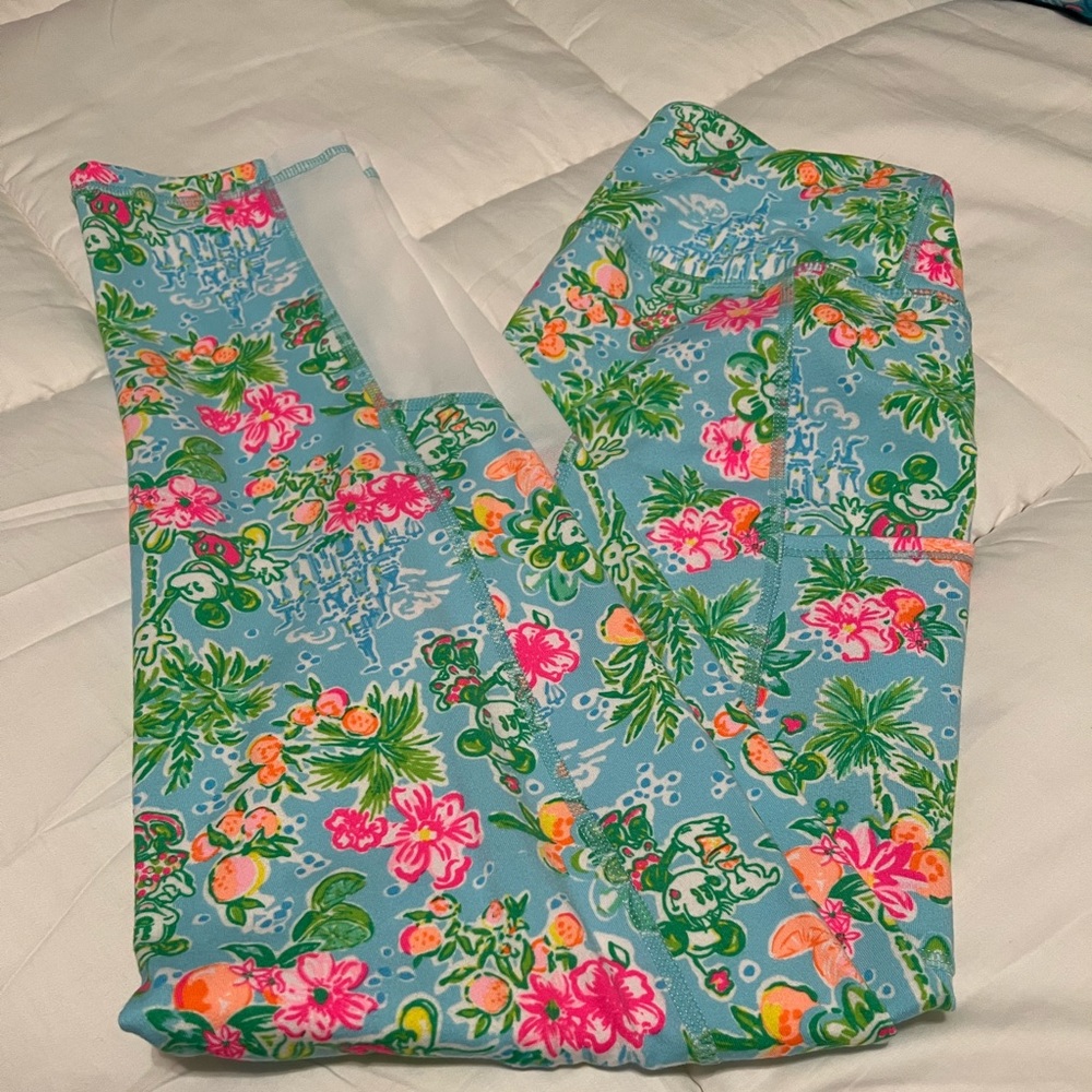 Lilly Pulitzer,Disney Parks,Lilly loves Disney, special edition leggings. M, EUC